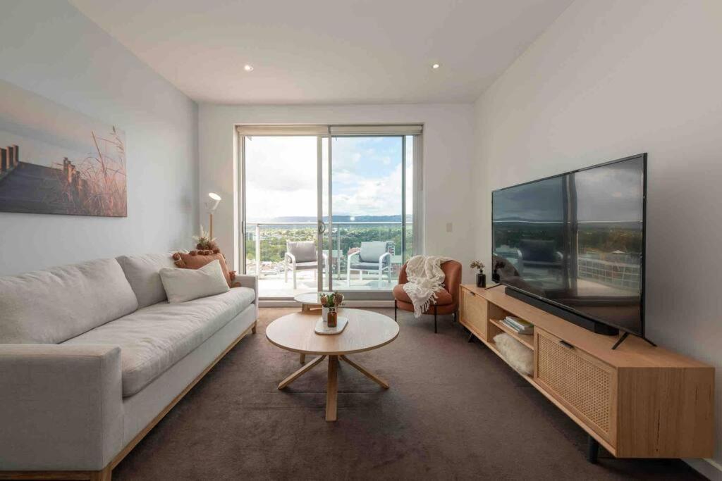 City Apartment, Pool & Carpark Аделейд Екстериор снимка