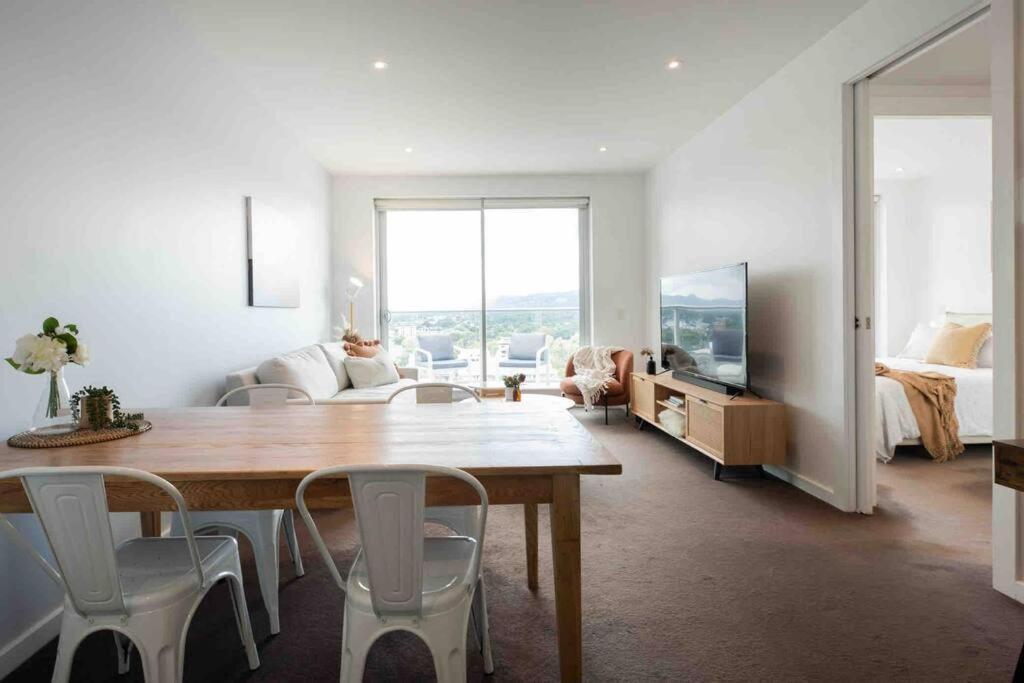 City Apartment, Pool & Carpark Аделейд Екстериор снимка